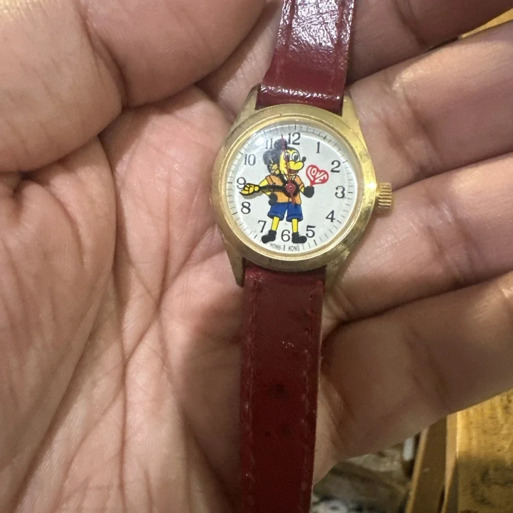 Working Vintage Mickey Mouse Manual Wind Gold Tone Ladies Watch Red 27mm Fit 6in